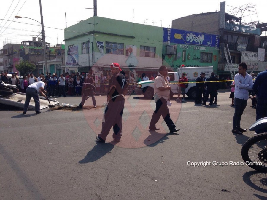Accidente vehicular en avenida Chimalhuacán