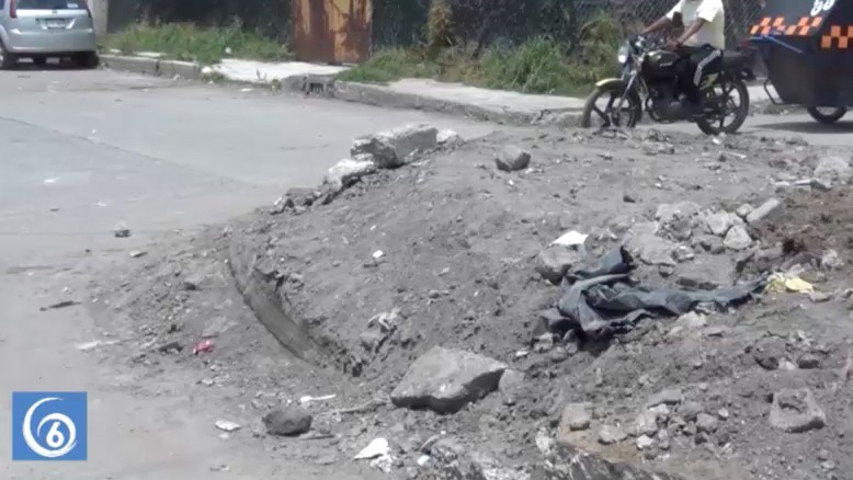 Problemas de coladeras sin tapa en avenidas de Valle de Chalco