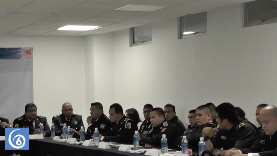 Realizan evaluación a mandos policiacos del CES