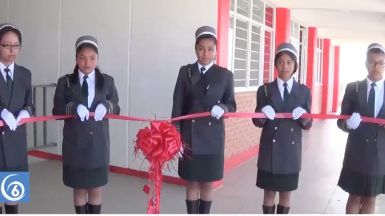 Inauguran tres aulas en la Secundaria Enrique Rebsamen de la colonia El Mirador