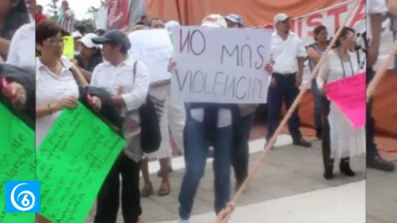 Protestan vecinos de ciudad Cuauhtémoc en Ecatepec 