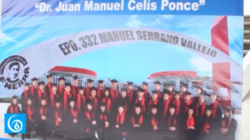 Graduación de la primera generación de estudiantes de la preparatoria Manuel Serrano Vallejo en San Francisco Acuautla