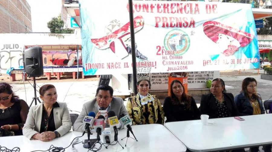 Conferencia del diputado local Fernando González Mejía, con motivo de la segunda Feria del Charro Carnavalero