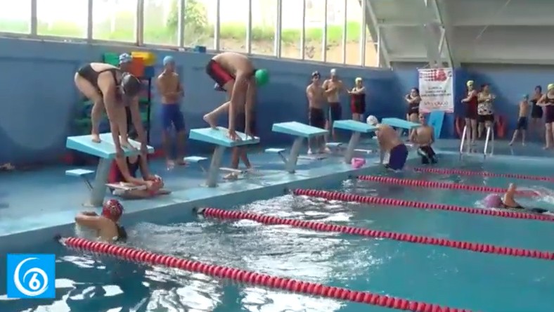 Se preparan Club Espartaco de natación de San Buenaventura para competencias