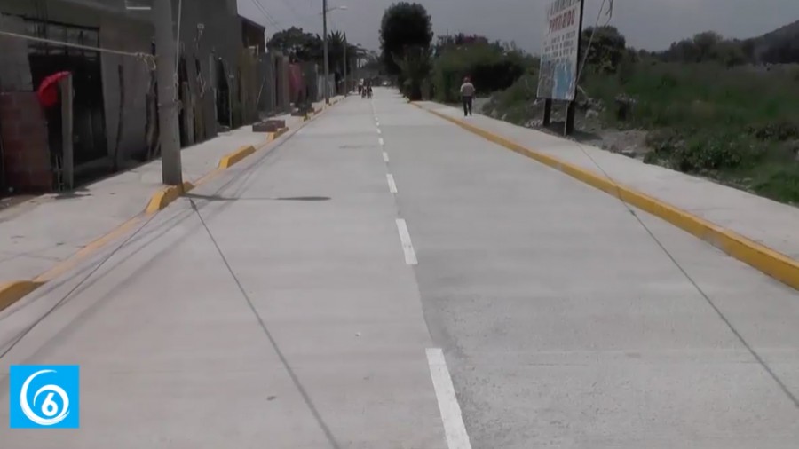 Inauguración de la pavimentación de la calle Alamos en la colonia Tlazalpa en Los Reyes La Paz