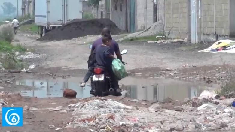 Afectaciones en la comunidad San Miguel Las Tablas en Valle de Chalco por falta de drenaje