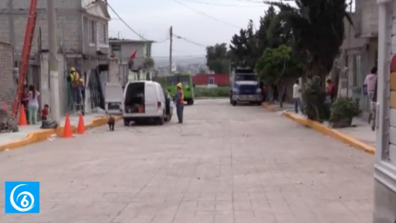 Habitantes se ven beneficiados con pavimentaciones en calles de Ecatepec