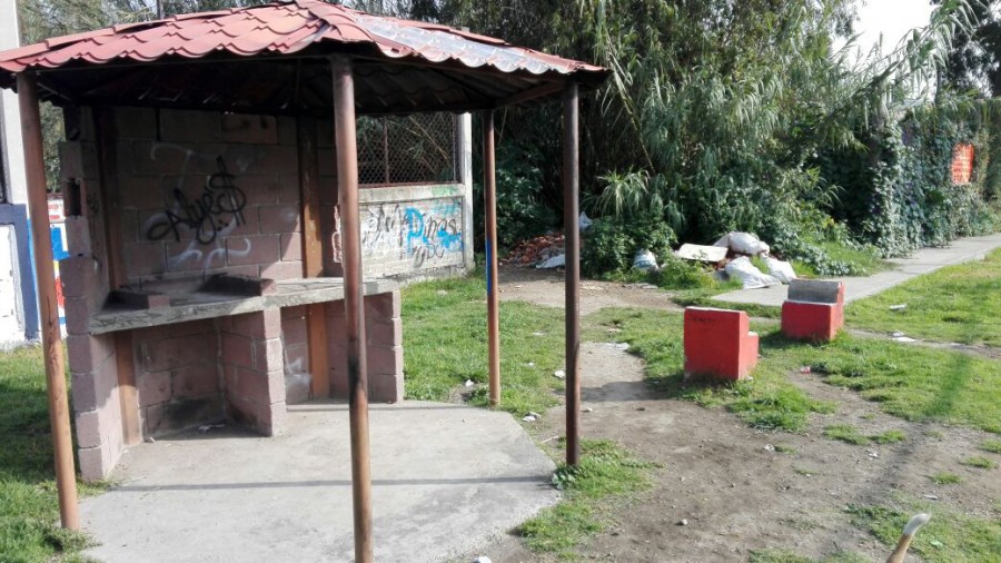 Se registra deterioro en el parque lineal de la calle Ejidal en la colonia Emiliano Zapata