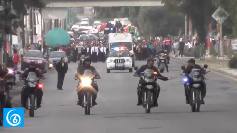 Desfile del 16 de septiembre en Chicoloapan