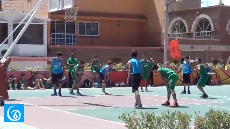 Se realiza eliminatoria de básquetbol en los gimnasios polivalentes de Citlalmina