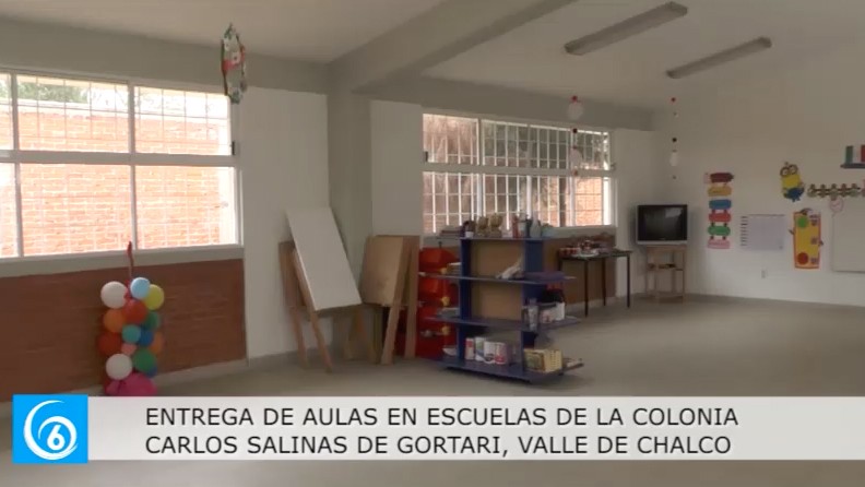 El Gobierno de Valle de Chalco entrega aulas en escuelas de la colonia Carlos Salinas