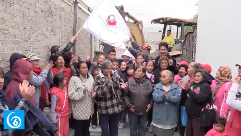 Banderazo de inicio de comedores comunitarios