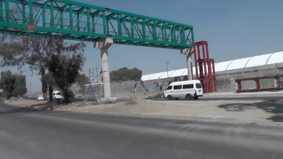 Avance en la construcción de puente peatonal en Los Reyes La Paz