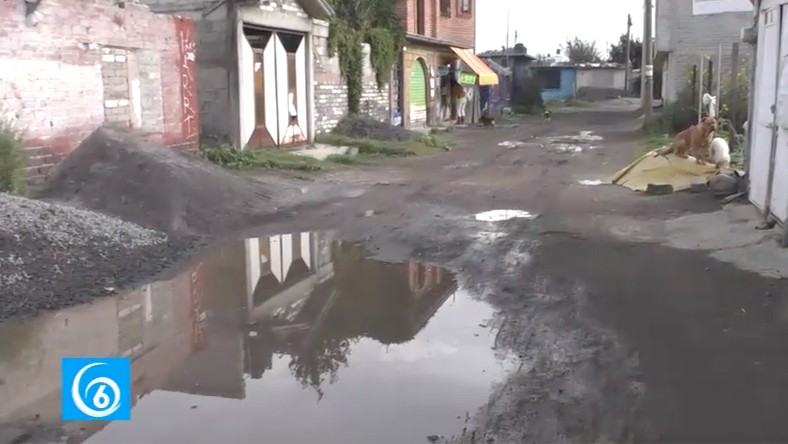 Falta de pavimentaciones en San Lorenzo Chimalpa