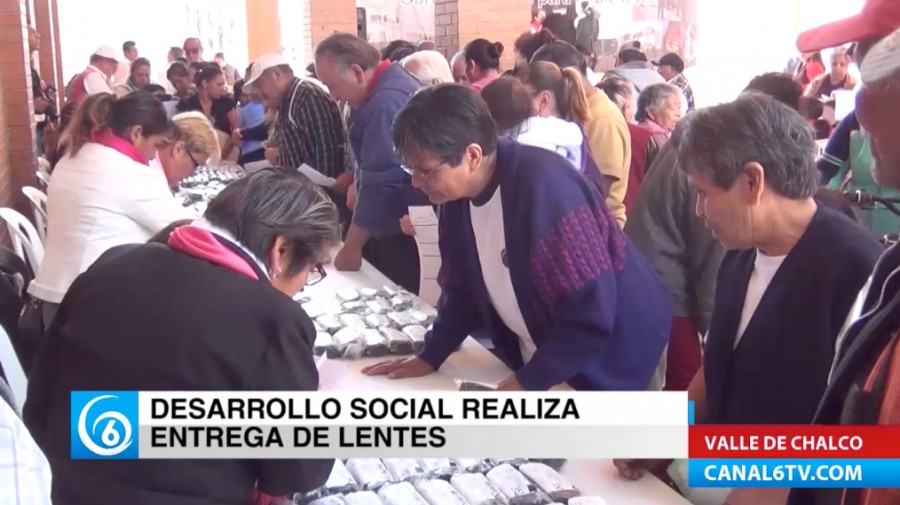 Dirección de Desarrollo Social de Valle de Chalco realizó entrega e lentes