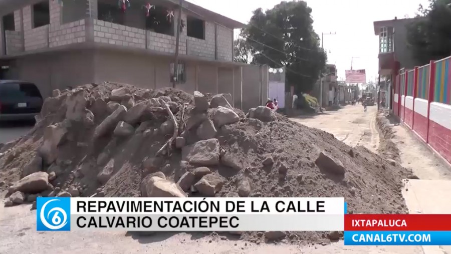 Avance en la repavimentación de la calle Calvario del Pueblo de Coatepec