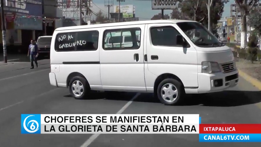 Choferes del transporte público de manifestaron en glorieta a Santa Bárbara