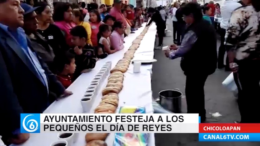 Chicoloapan celebró a los niños con Rosca de Reyes
