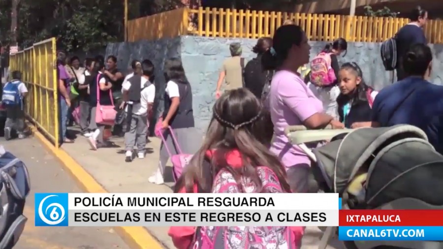 Continúan operativos para resguardar entrada y salida en escuelas de Ixtapaluca