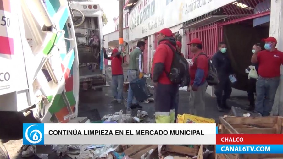 Inconformidad de ciudadanos por limpieza del mercado municipal de Chalco
