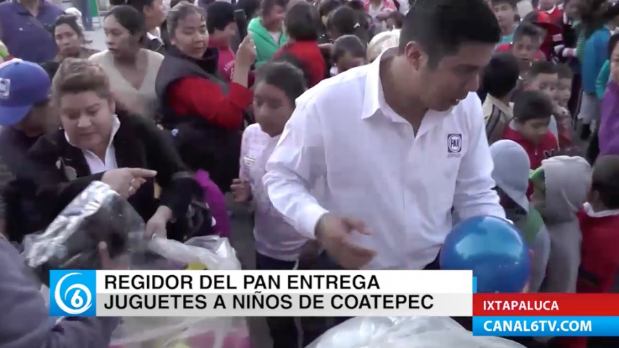 El regidor Oscar Martínez, realizó evento en la explanada de San Francisco