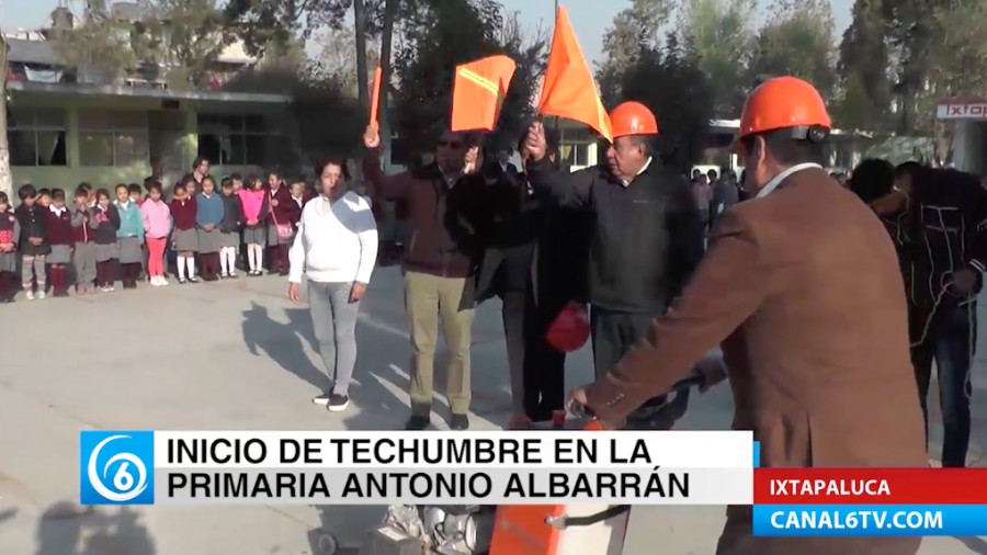 Inicio de techumbre en la primaria Antonio Albarrán de Tlapacoya