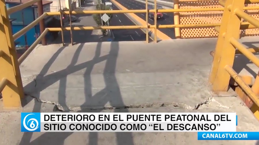 Deterioro en puente peatonal del Descanso ubicado en la lateral de la autopista México-Puebla