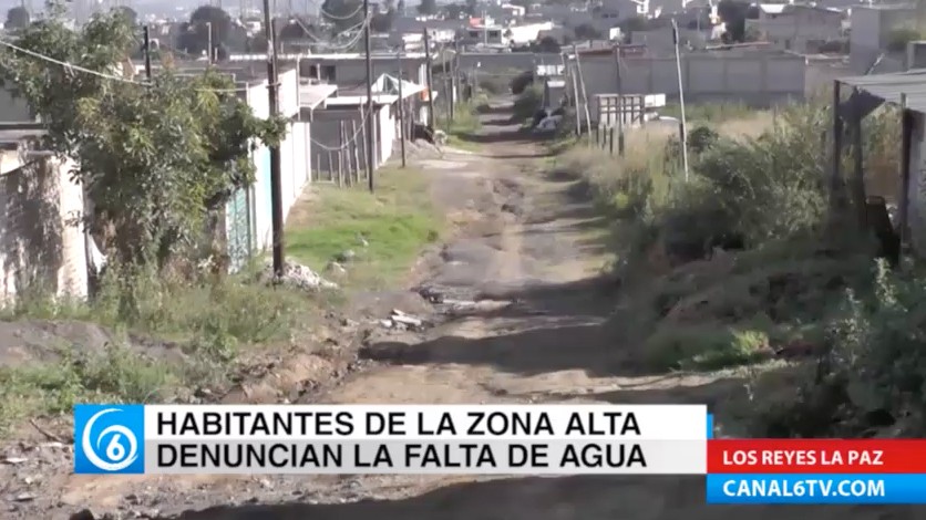 Vecinos de la zona alta de Los Reyes La Paz, denuncian la falta de apoyos por parte de su gobierno