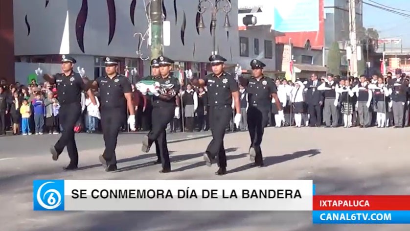 Acto cívico por el Día de la Bandera en Ixtapaluca