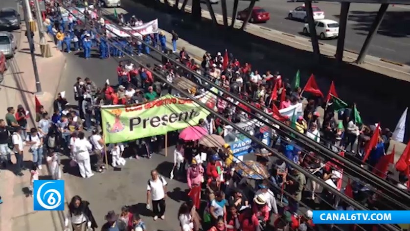 Grupo Espartaco marcha frente a las instalaciones de la CONADE