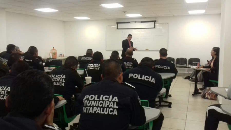 Imparten curso de capacitación control de detención para policías municipales