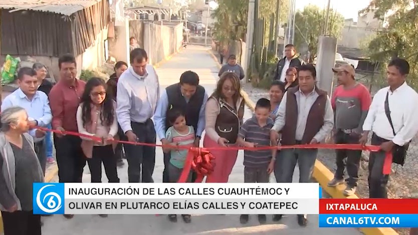 Entrega de calles pavimentadas en Coatepec