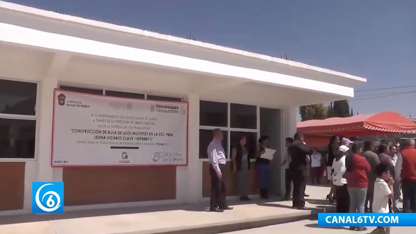 Entrega de salón de usos múltiples en la primaria Leona Vicario en Chicoloapan