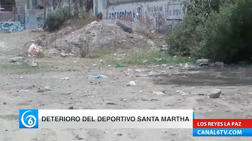 Deterioro en el deportivo Santa Martha de la Magdalena Atlicpac en Los Reyes La Paz