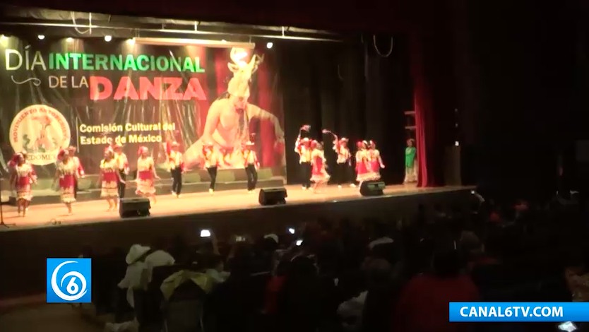 Con espectáculo artístico se conmemoró el Día de la Danza en el teatro In Xóchitl In Cuícatl