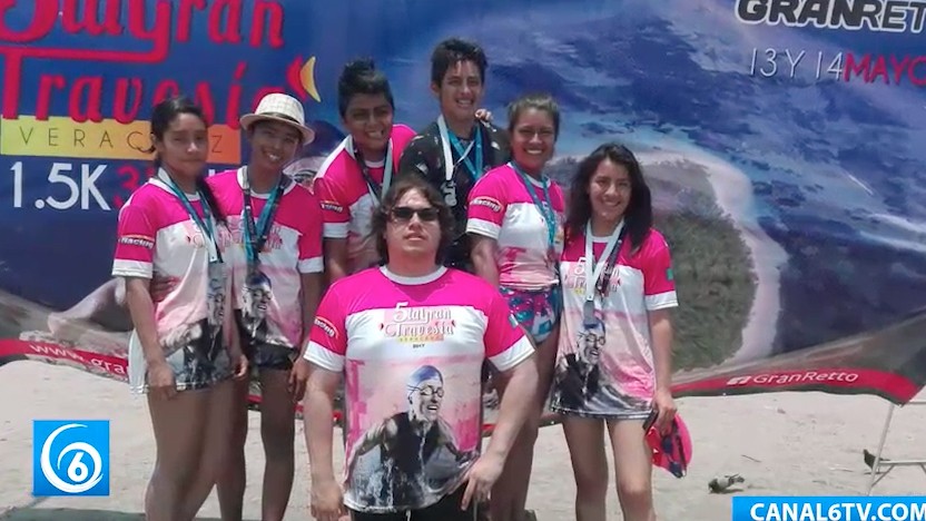 El representativo de natación de Chimalhuacán participó en la travesía de Boca del Río, Veracruz