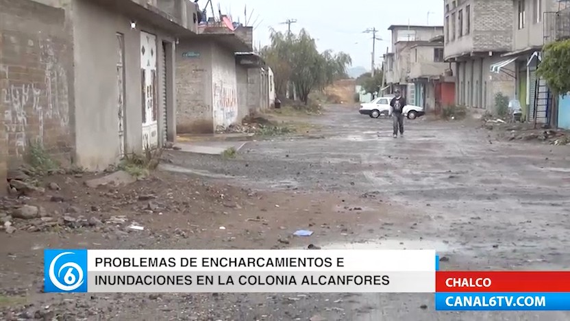 Problema de encharcamientos e inundaciones en la colonia Alcanfores en Chalco