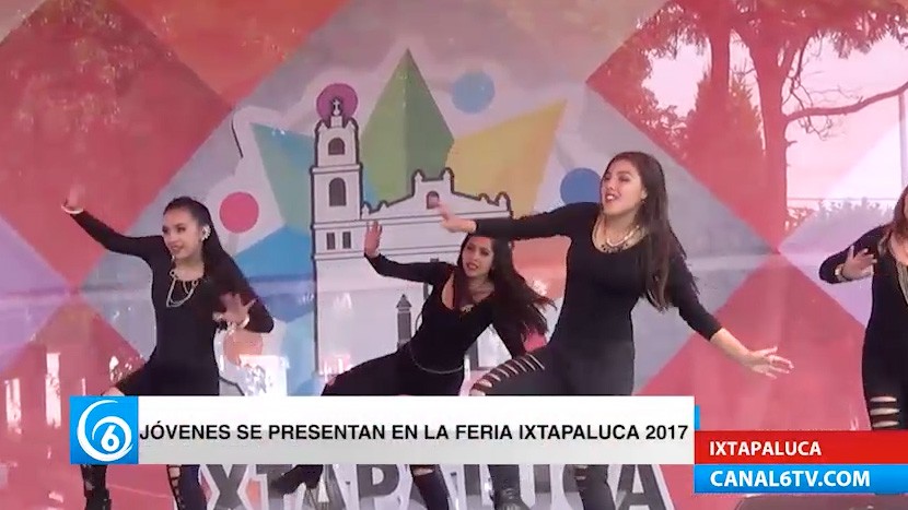 Presentación de grupos de danza en la feria de Ixtapaluca