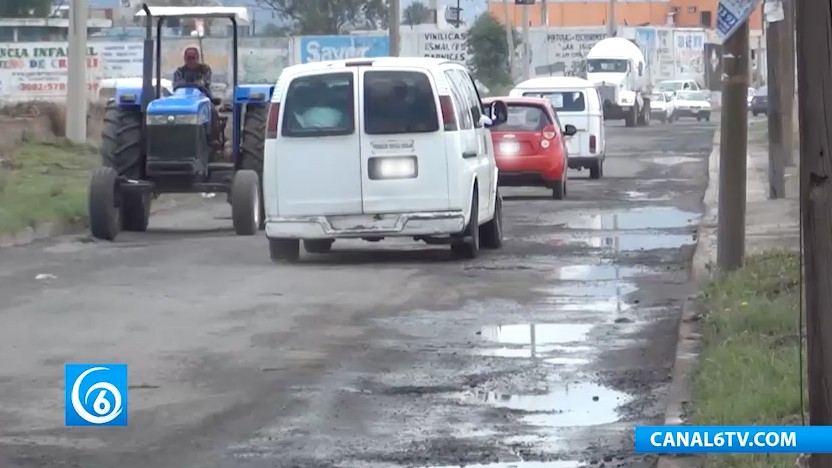 Deterioro de la avenida San Isidro afecta a automovilistas