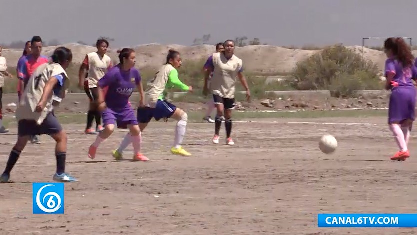 | Primer torneo estatal de fútbol en el deportivo Tlatel Xochitenco en Chimalhuacán