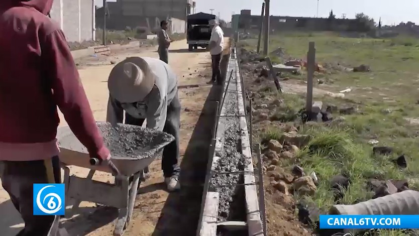 Pavimentación de calles en la colonia Marco Antonio Sosa