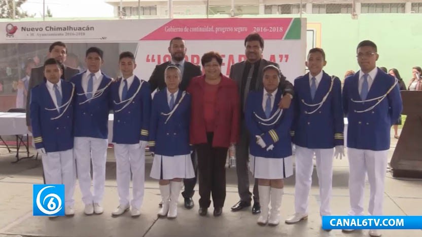 Alcaldesa de Chimalhuacán recorre instituciones educativas para atender las necesidades básicas