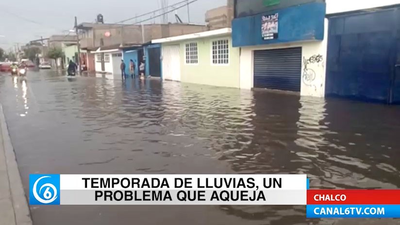 Vecinos de la Col. Emiliano Zapata piden ayuda a las autoridades debido a las inundaciones