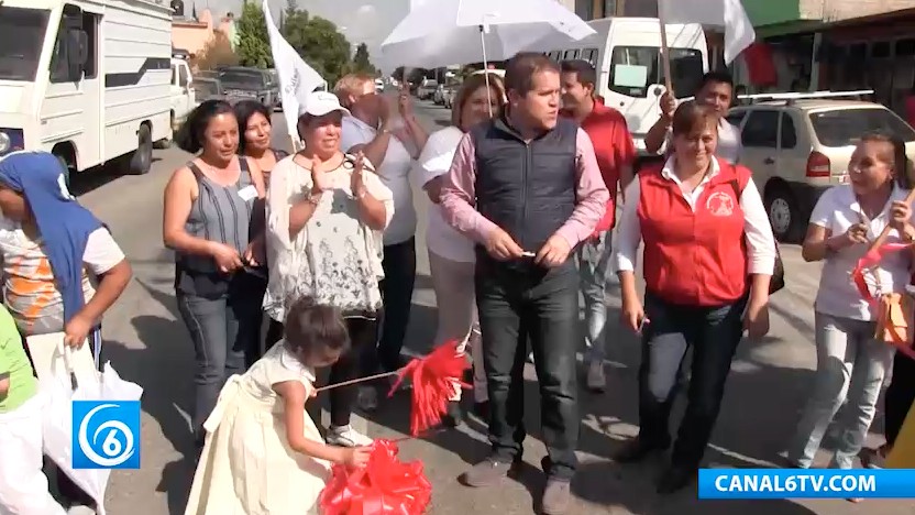 Entregan más calles pavimentadas en Cuatro Vientos