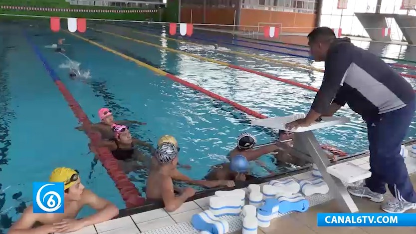 Representativo de natación de Chimalhuacán pasa a las competencias que se realizarán en Cozumel