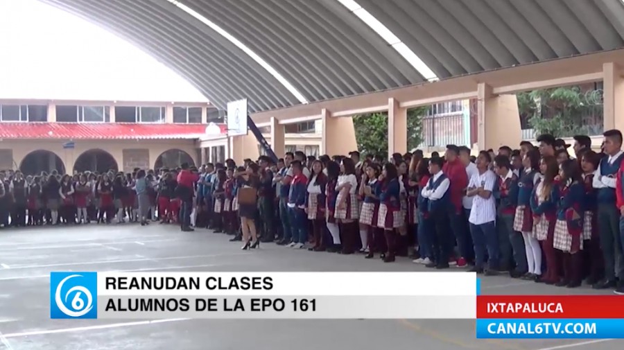 Alumnos reanudan clases en la Escuela Preparatoria Oficial No.161