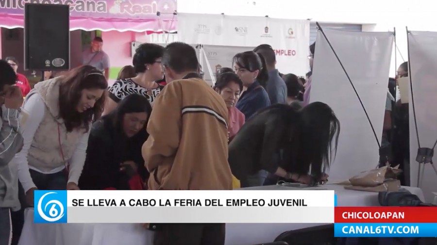 Realizan la Feria del Empleo Juvenil en Chicoloapan