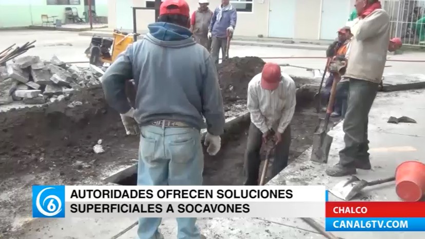 Autoridades de Chalco ofrecen ayuda superficial para reparar daños en primaria Octavio Paz