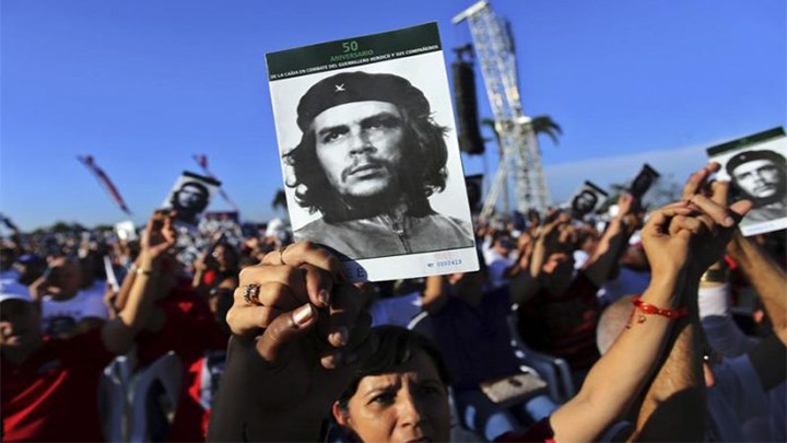 \'El Che nos enseñó que para construir el futuro debíamos estar siempre unidos\'