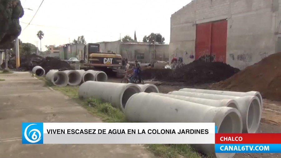 Habitantes padecen escasez de agua potable en la colonia Jardines de Chalco